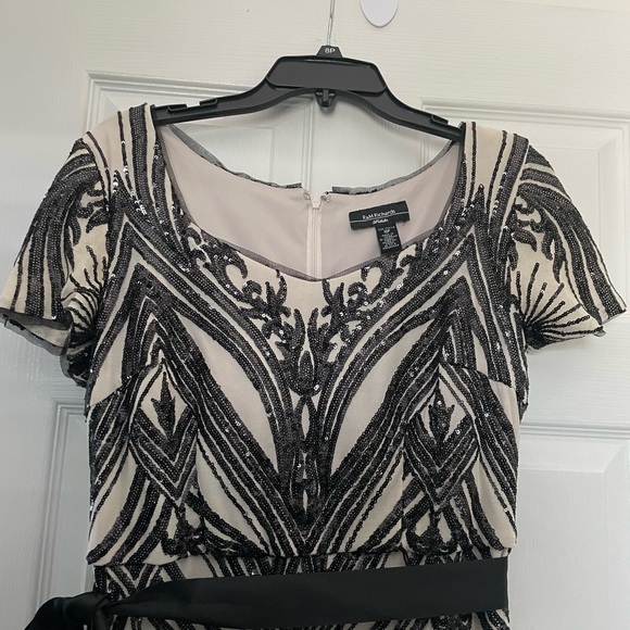 R&M Richards Black and Champagne Dress - Picture 5 of 12